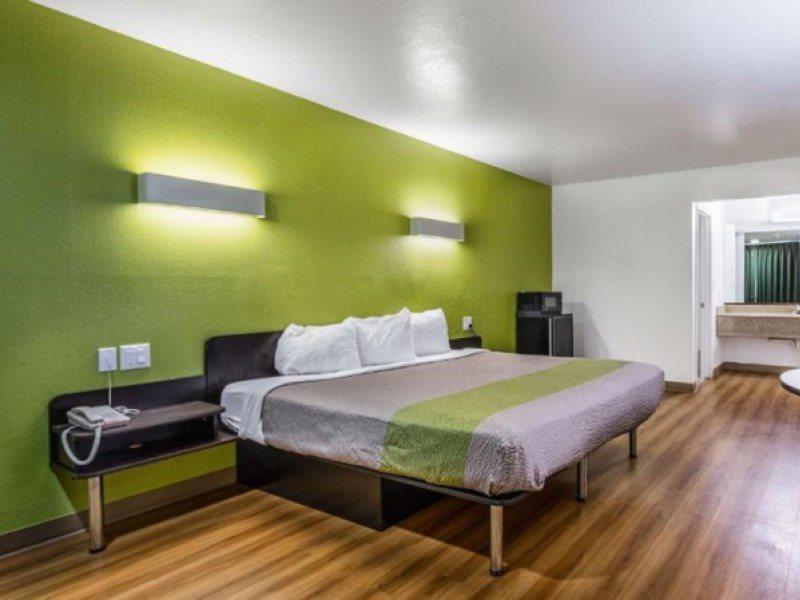 Motel 6-San Marcos, Tx - North ภายนอก รูปภาพ