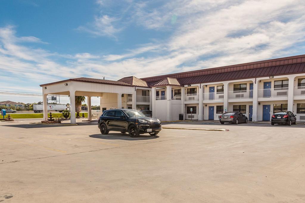 Motel 6-San Marcos, Tx - North ภายนอก รูปภาพ