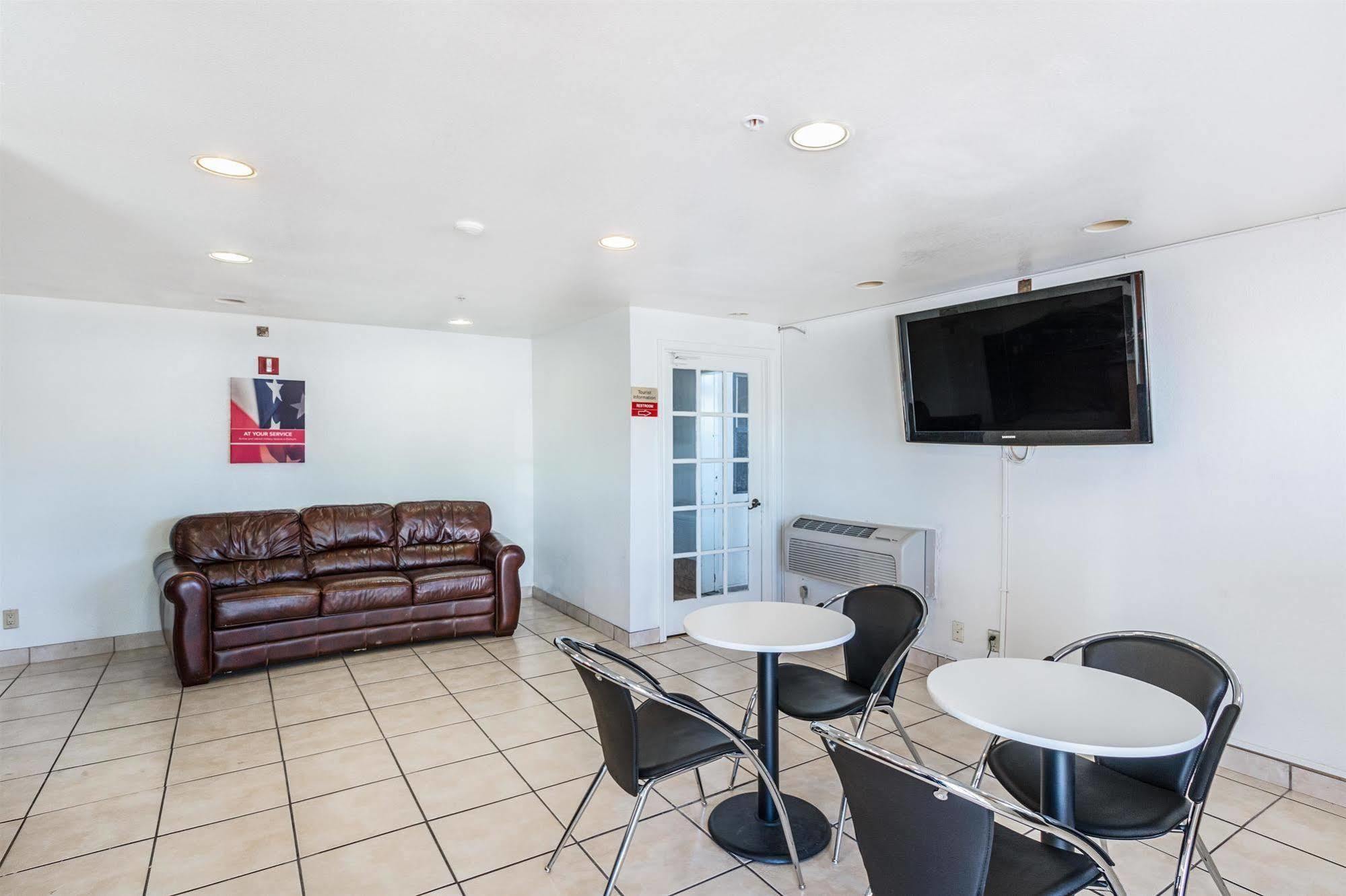 Motel 6-San Marcos, Tx - North ภายนอก รูปภาพ